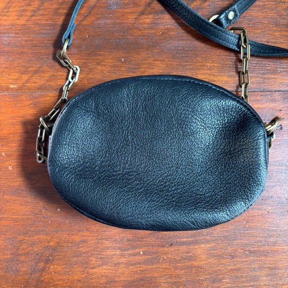 Portland Leather Goods Crossbody Bag in Pebbled Black - Picture 6 of 7